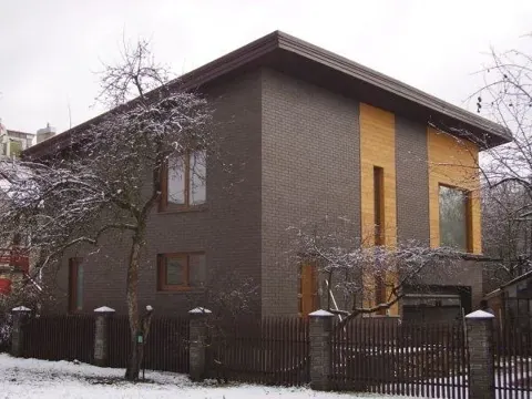 Natural Brown на объекте — ракурс 1